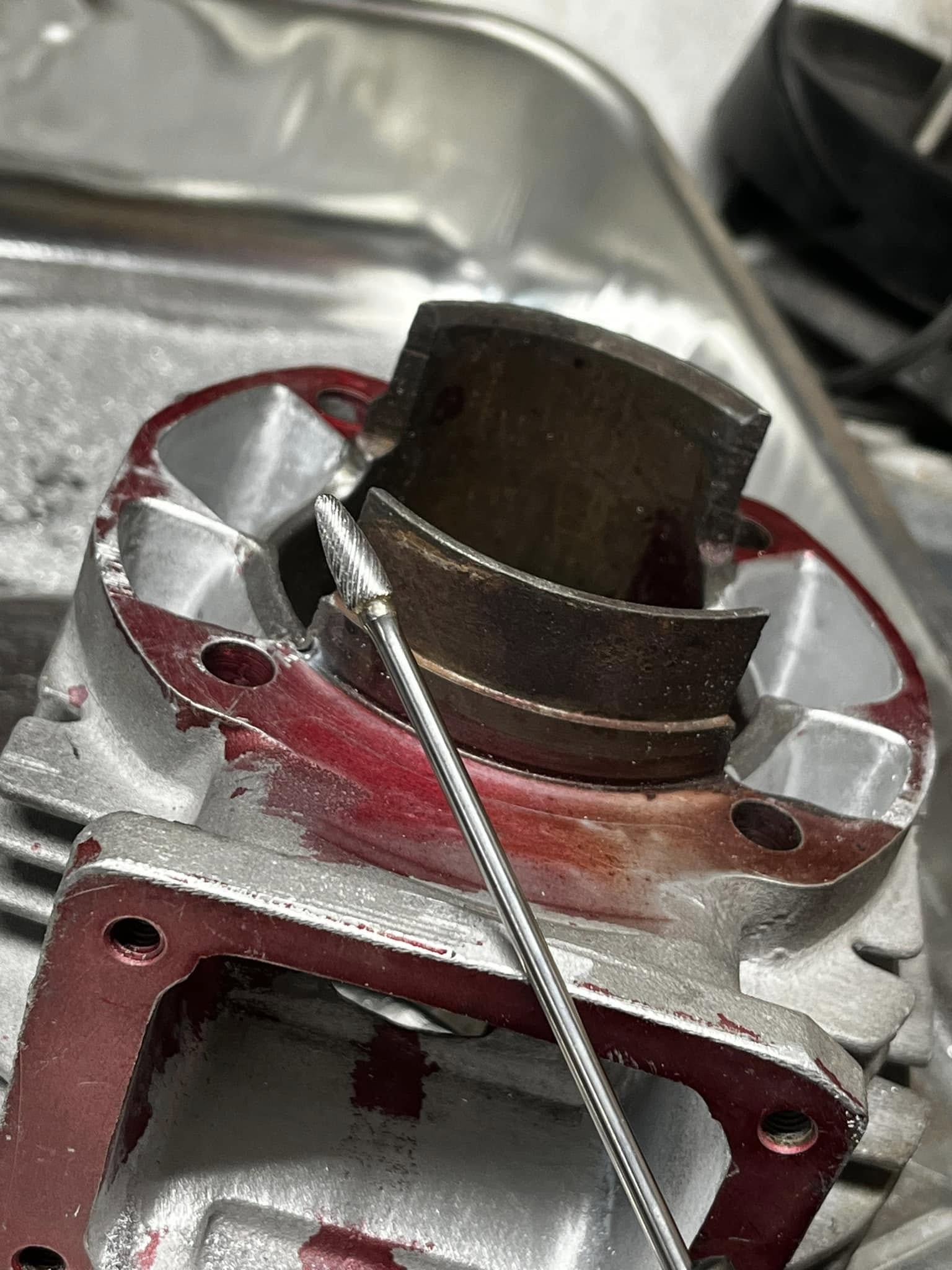 Cylinder with burr tool