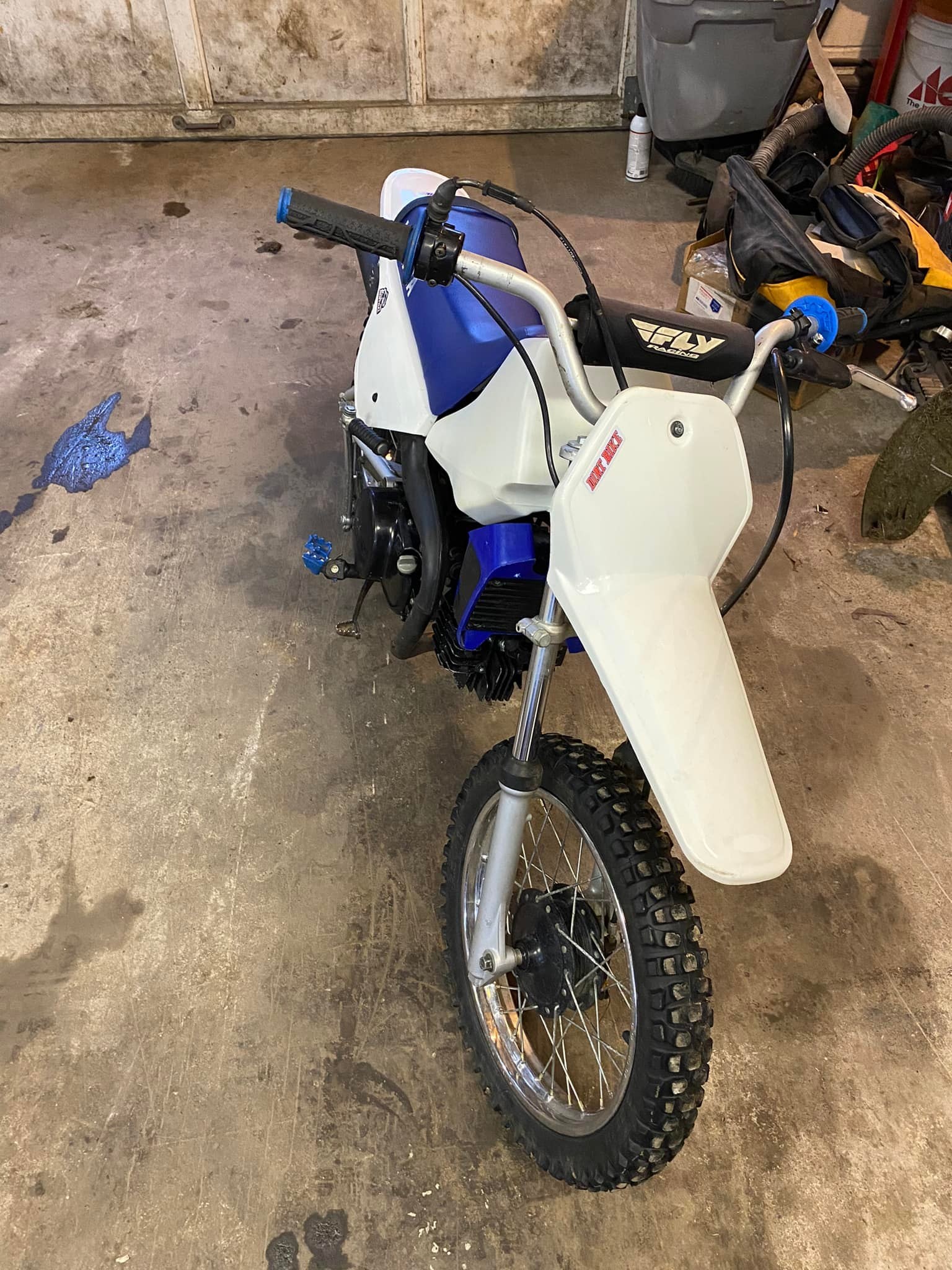 Small dirt bike